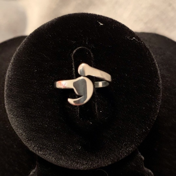 💐 925 Semi Colon Ring - Picture 2 of 4